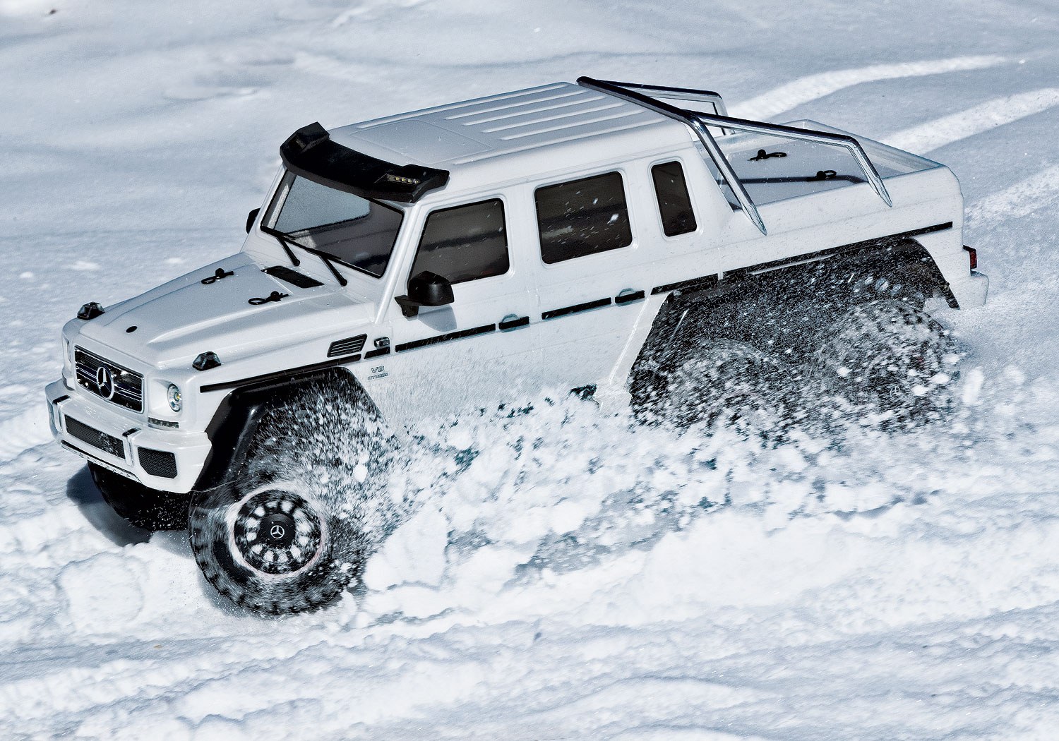 Радиоуправляемая машина TRAXXAS TRX-6 Mercedes-Benz G 63 AMG 6x6 WHITE  TRA88096-4-W Купить с доставкой